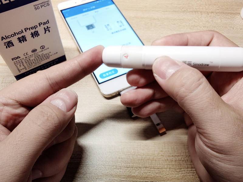 小米有品推出智能检测仪，一机双测，智能管理，网友：贴心小护士